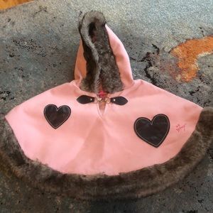 Betsey Johnson Faux-Fur Edge Hooded Capelet (2T)